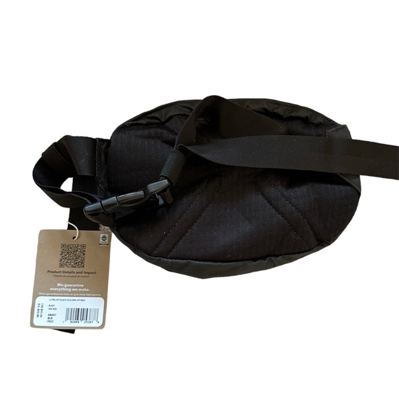 NWT Patagonia belt bag funny pack Ultralight Black Mini 1L Hip Pack - Picture 2 of 4